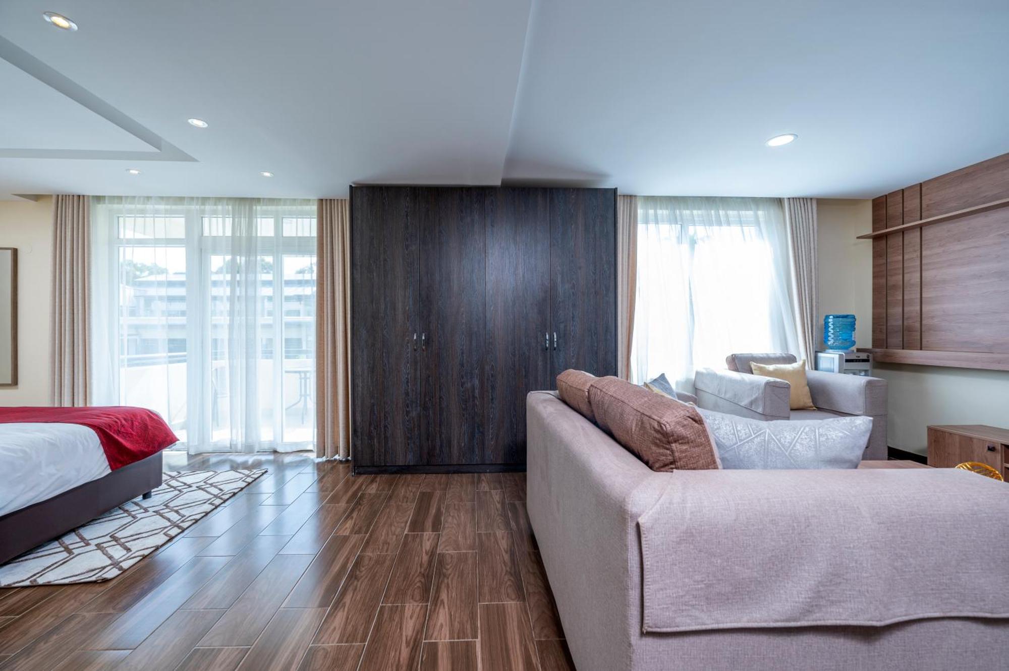 Roma Court Serviced Apartments Найроби Экстерьер фото