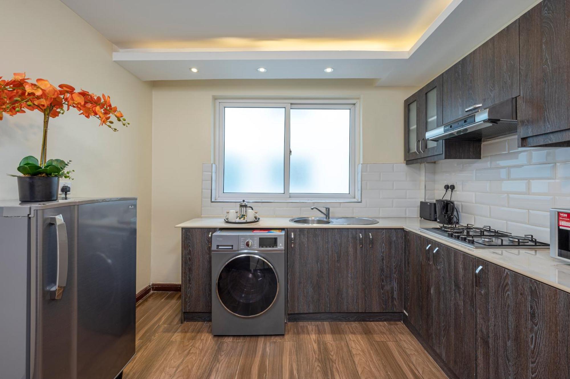 Roma Court Serviced Apartments Найроби Экстерьер фото