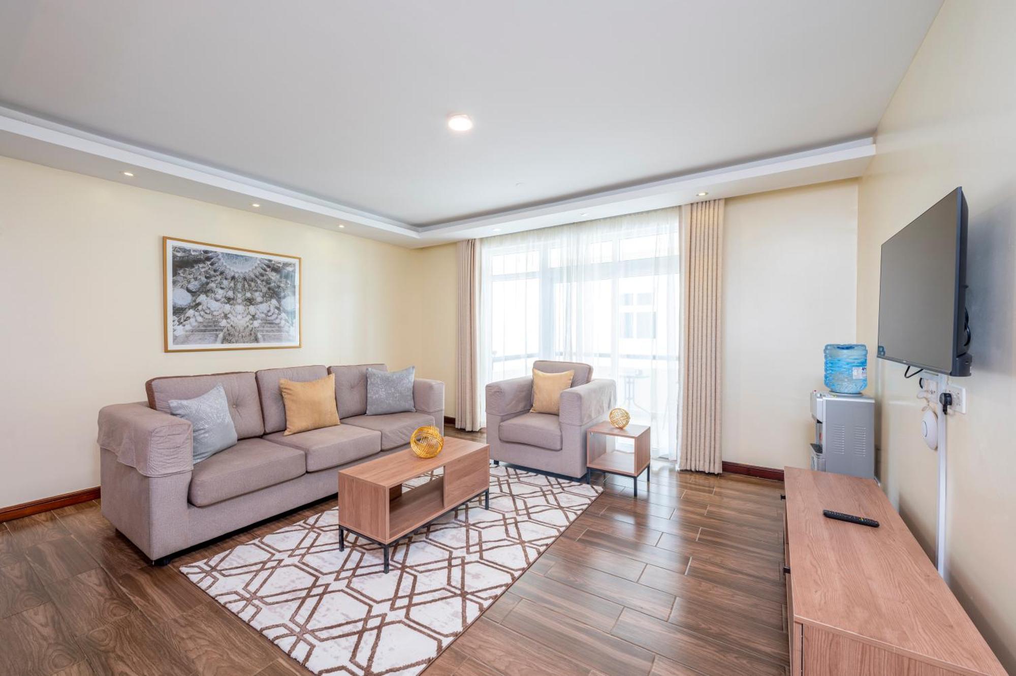 Roma Court Serviced Apartments Найроби Экстерьер фото