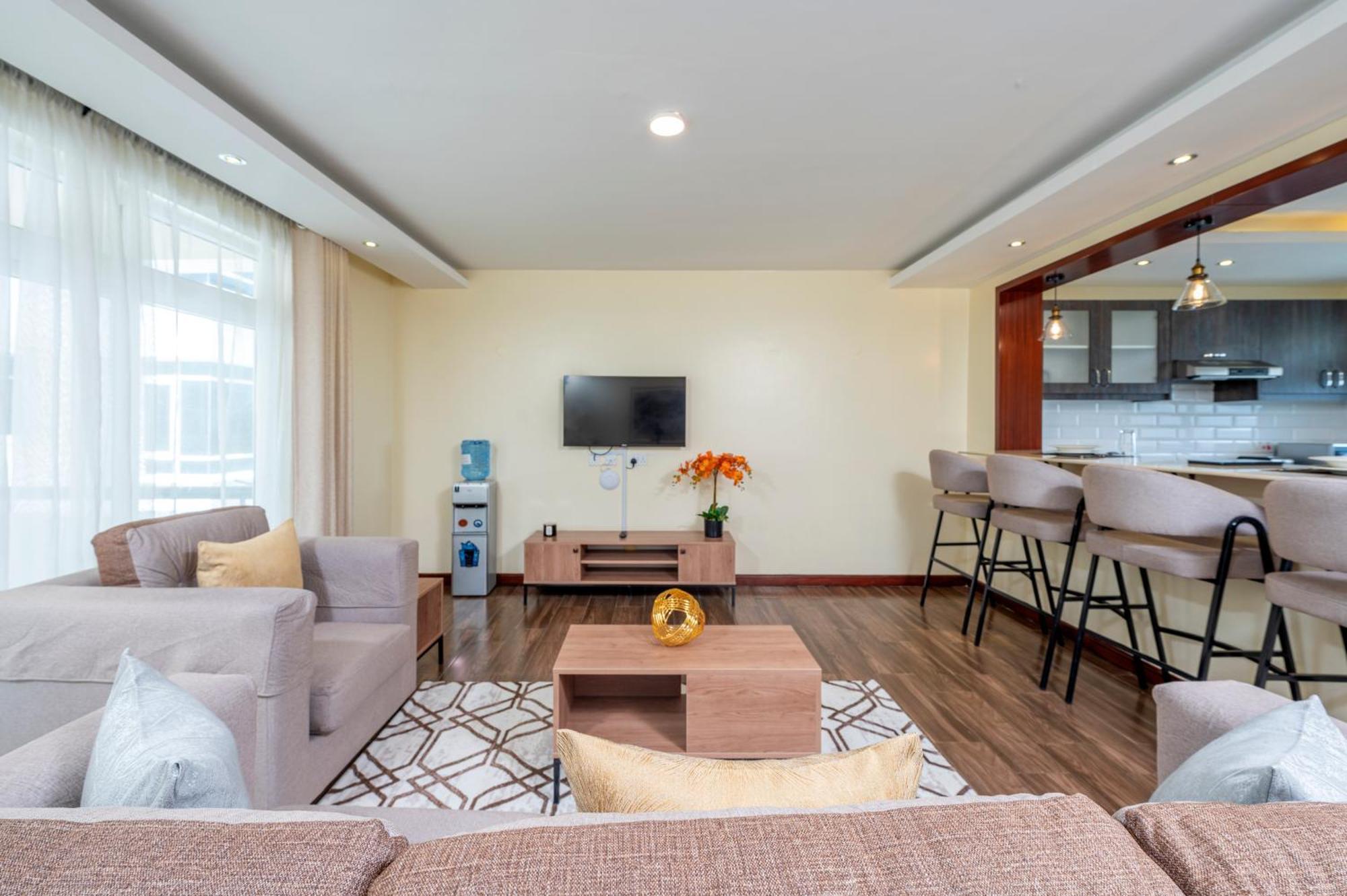 Roma Court Serviced Apartments Найроби Экстерьер фото